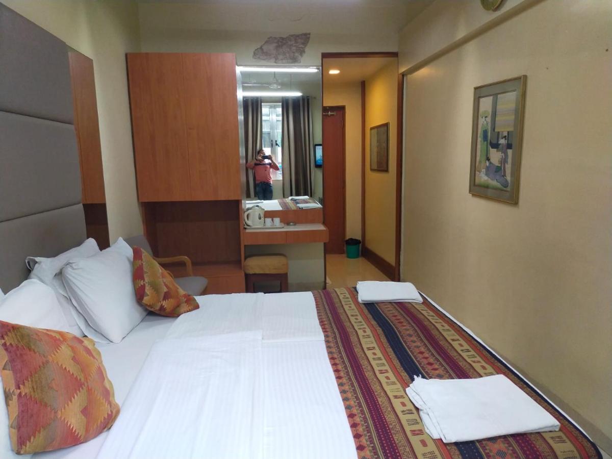 Empire Hotel Bombaj Zewnętrze zdjęcie